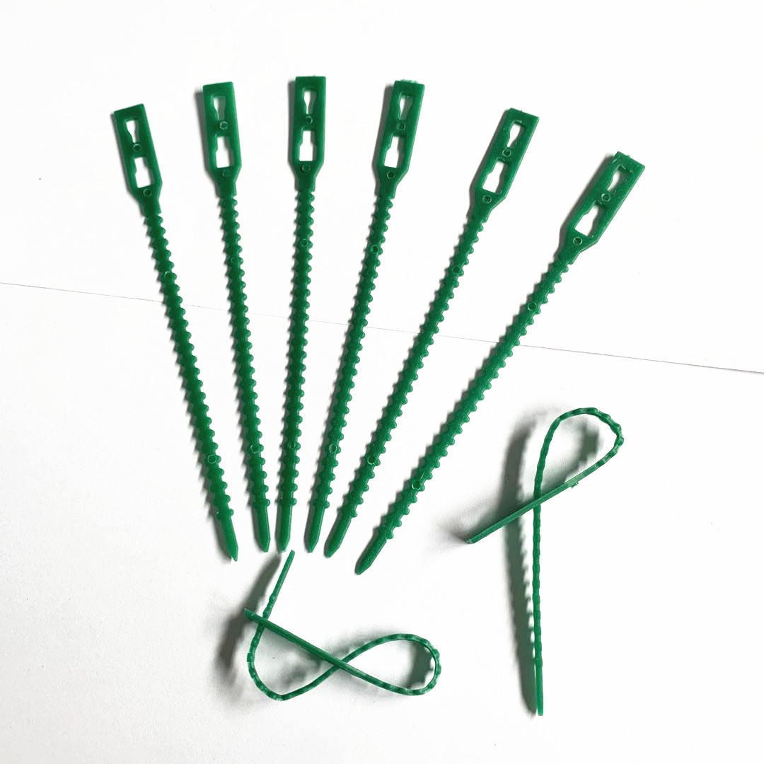13cm Adjustable Plastic Plant  - Vine Climbing Plastic recension och pris